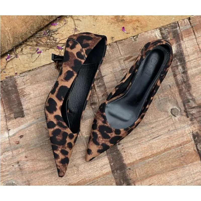 2024 ผู้หญิงรองเท้าส้นสูงเซ็กซ - Leather Work Heels บทวิจารณ์และราคา