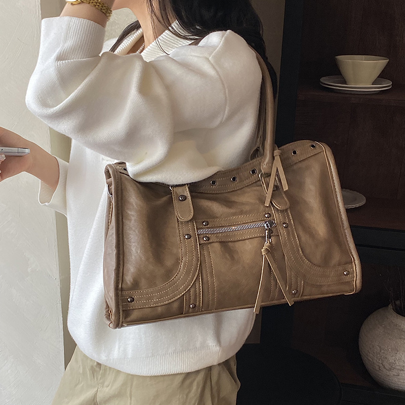 กระเป๋าสะพายข้างผู้หญิงสไตล์เร - Leatherwork Workshop บทวิจารณ์และราคา